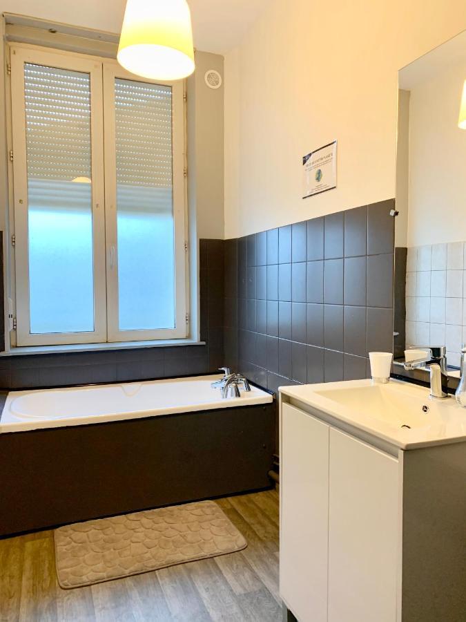 Van Gold - Appartement - Centre Ville Calais Eksteriør bilde